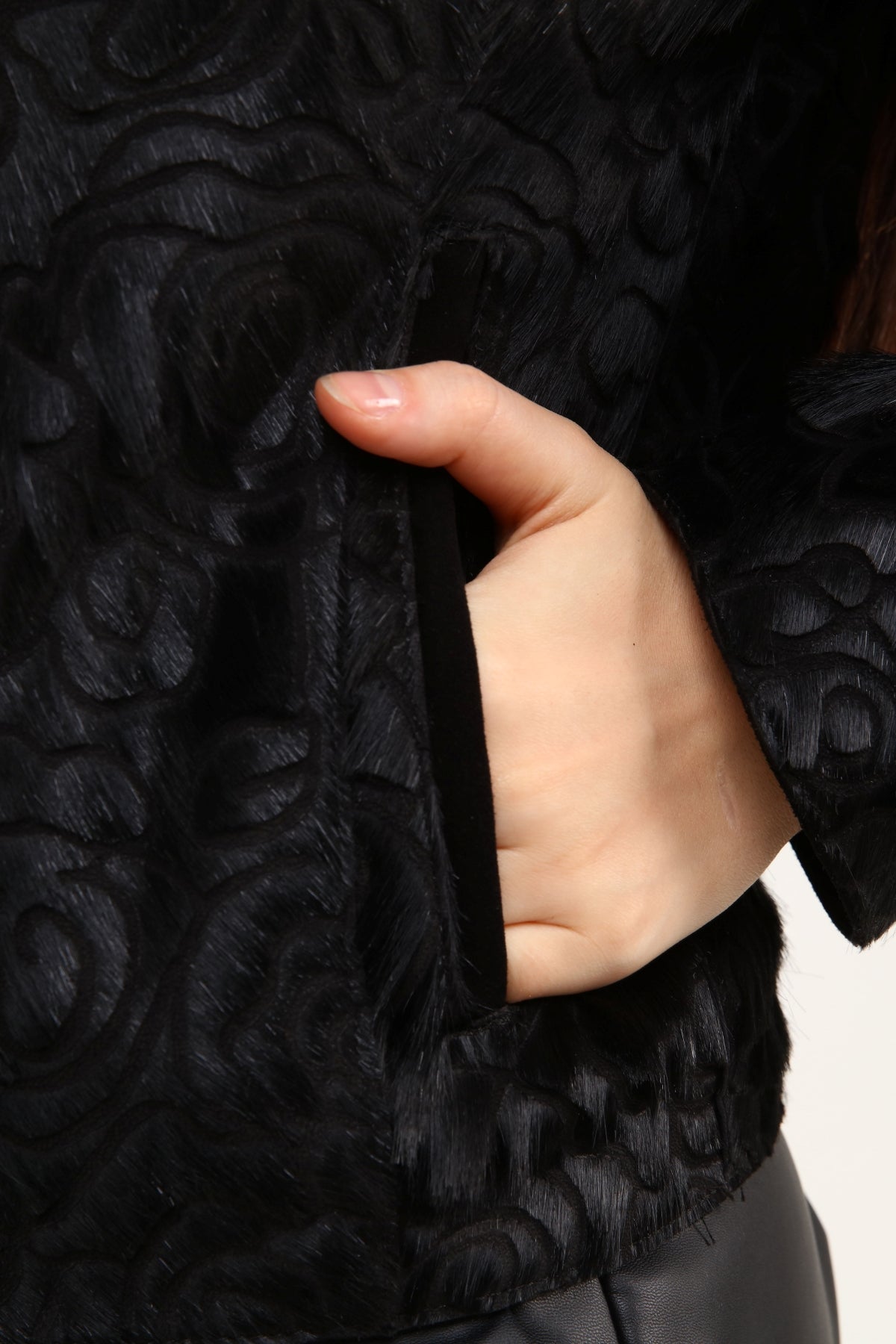 Siyah Kadın Gül Desenli Deri Mont - LEATINN LEATHER WEAR