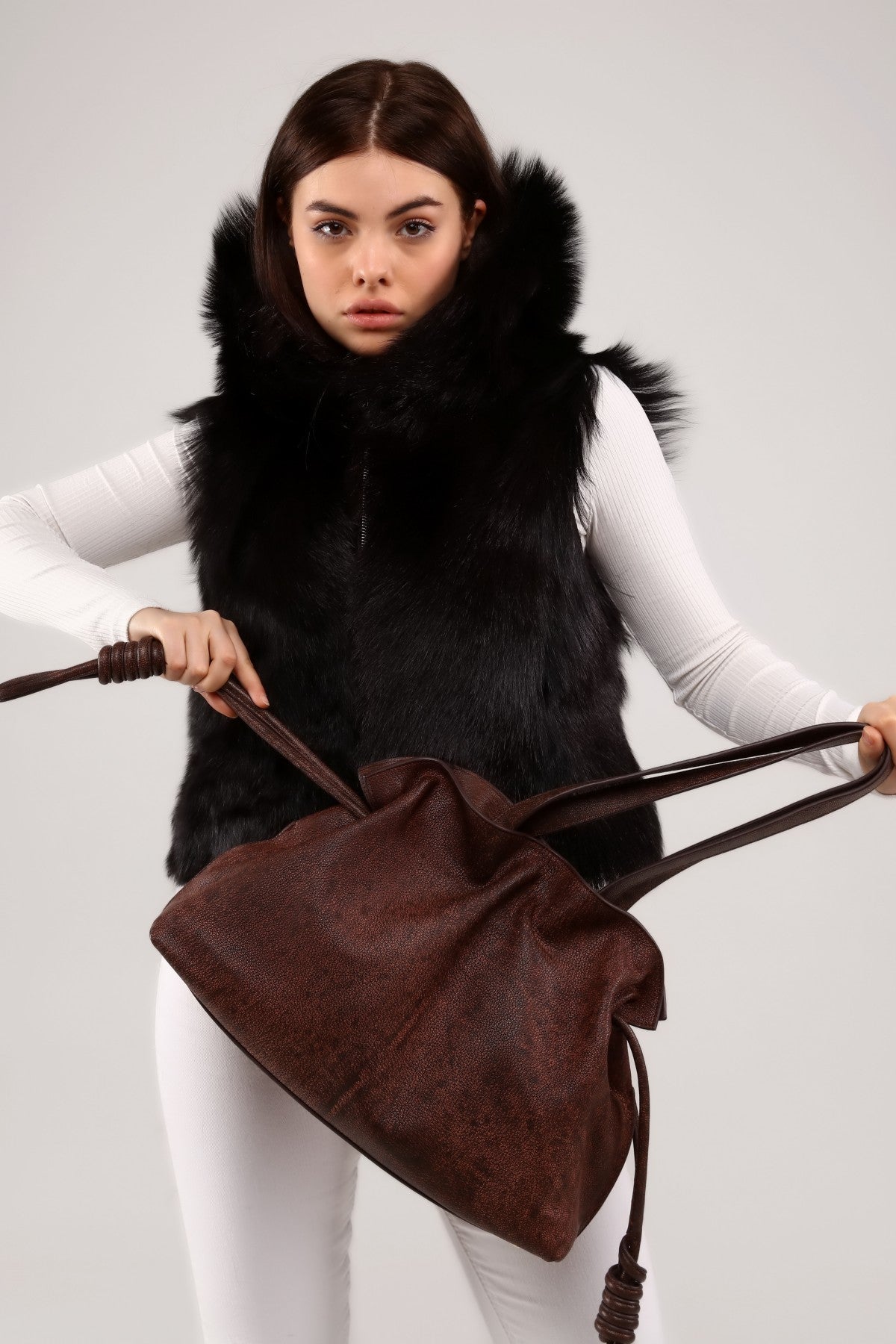 Schwarze Ledertasche mit Leopardenmuster für Damen