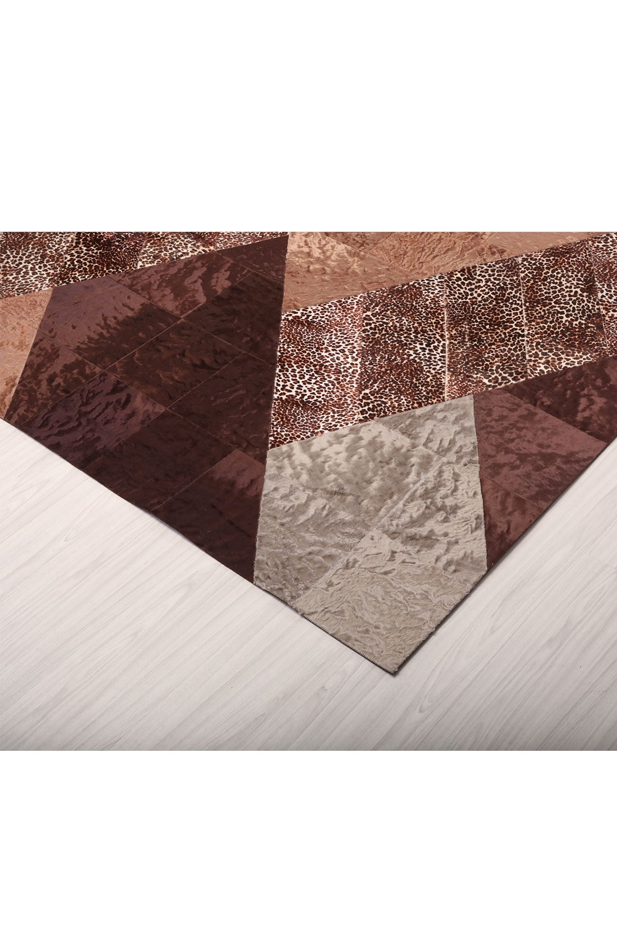 Renkli Leopar Baskılı Deri Halı - LEATINN LEATHER WEAR
