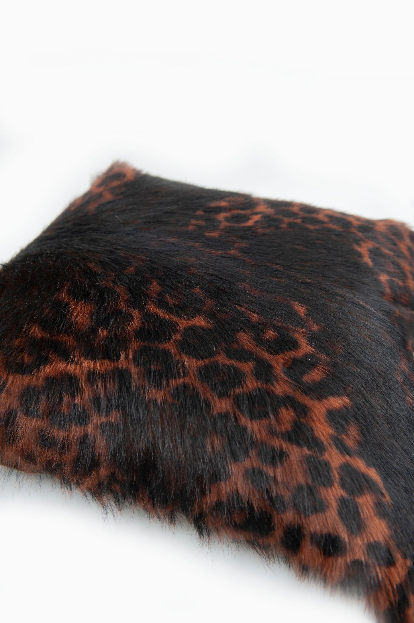 Leopar Baskılı Deri Kırlent - LEATINN LEATHER WEAR
