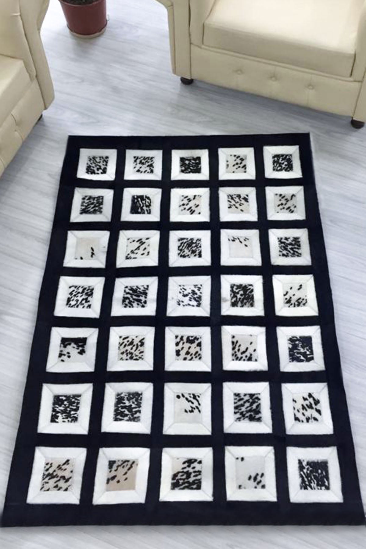 Desenli Siyah Deri Yolluk Halı - LEATINN LEATHER WEAR
