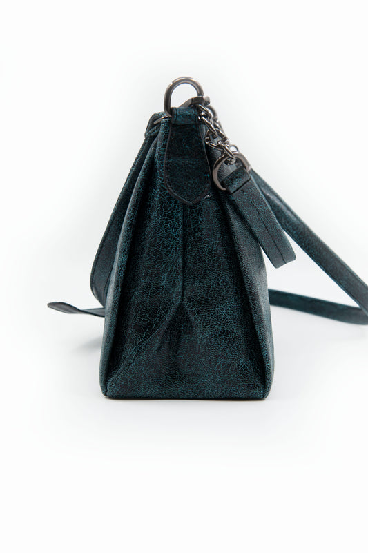 حقيبة جلد نسائية سوداء بطبعة الفهد
